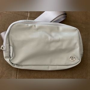 NWT Lululemon Everyday Belt Bag